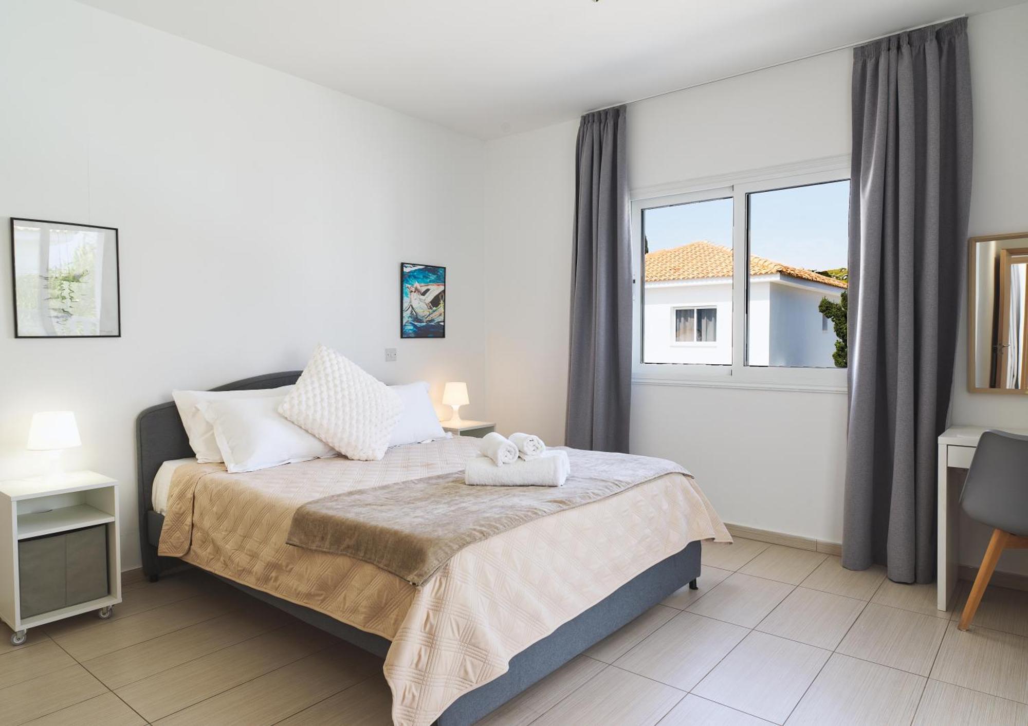 Luxvillasrentals * Agia Napa